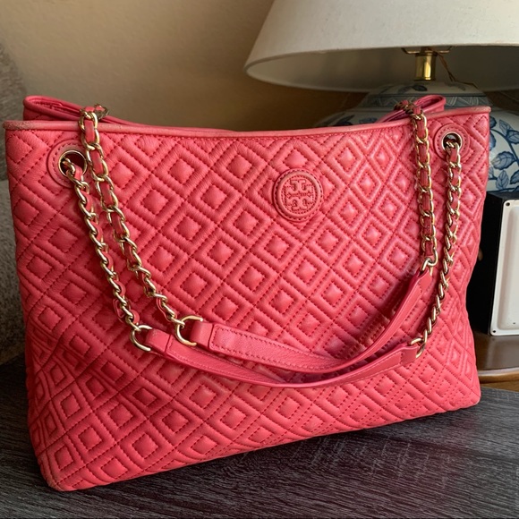 Tory Burch Handbags - Tory Burch Marion Quilted Chain Slouchy Satchel In Peony
